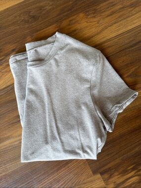 Heathered taupe baby tee